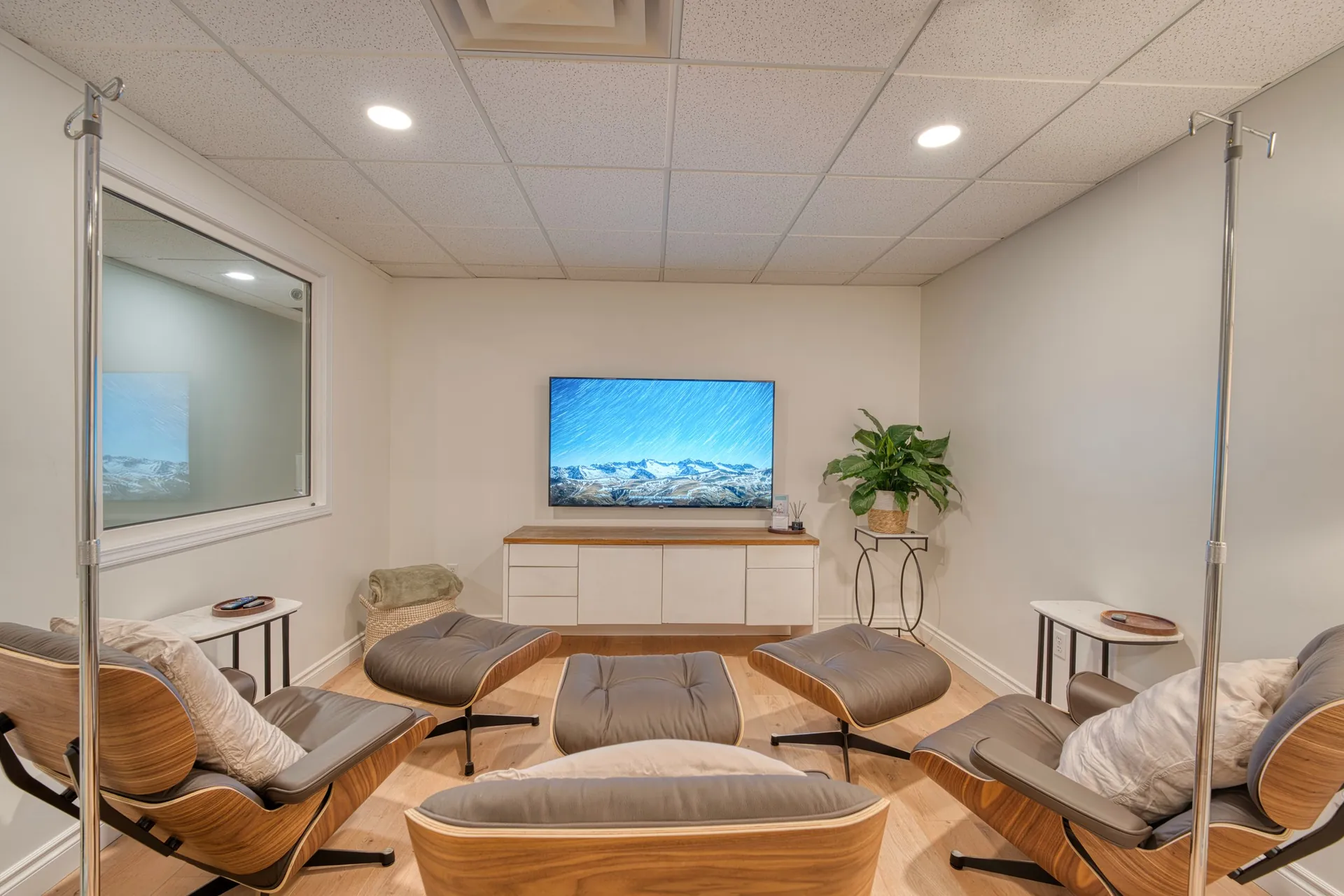 The IV Therapy Lounge